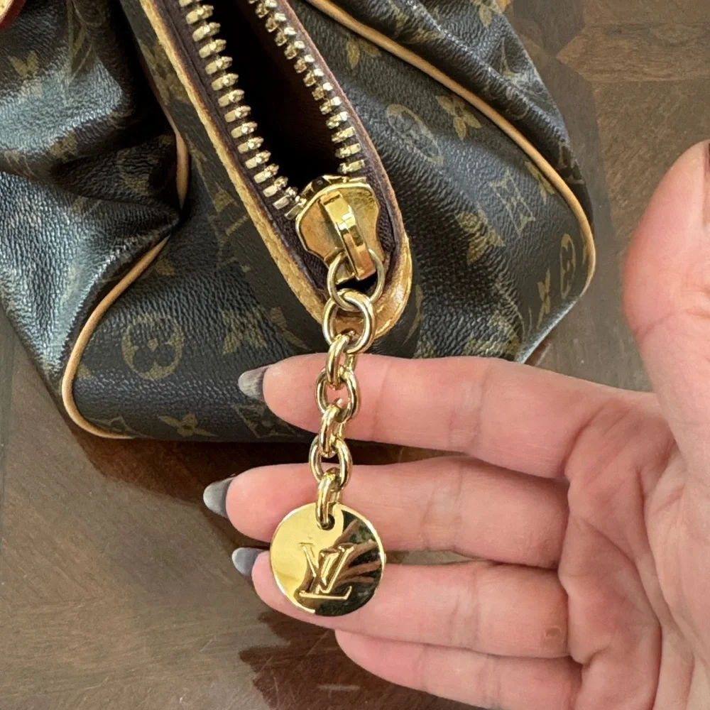 Louis Vuitton Brown Monogram Shoulder Bag - Picture 9 of 16